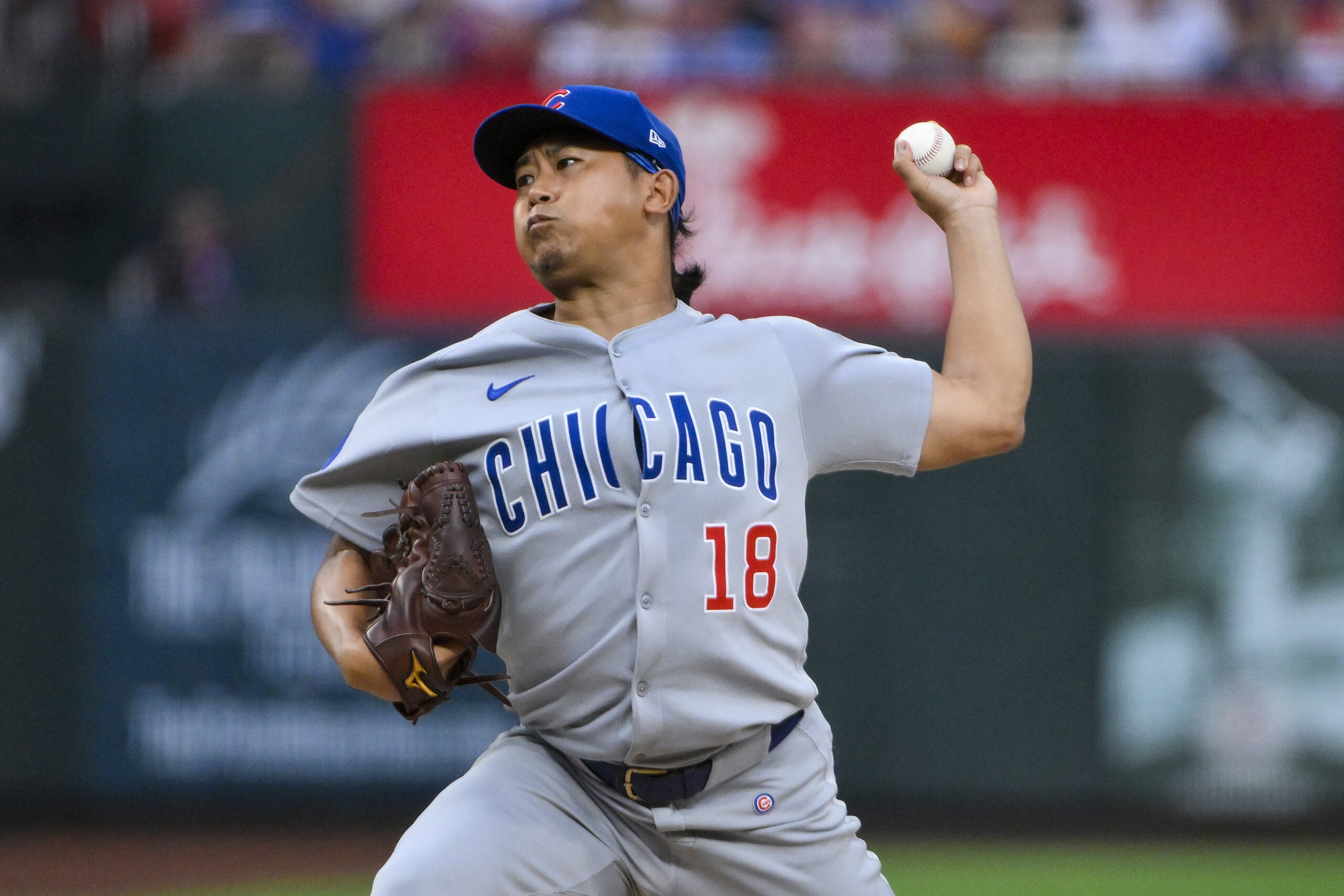 Aug 10, 2025; St. Louis, Missouri, USA; Chicago Cubs starting pitcher Shota Imanaga (18) pitches against the St. Louis Cardinals during the first inning at Busch Stadium. Mandatory Credit: Jeff Curry-Imagn Images