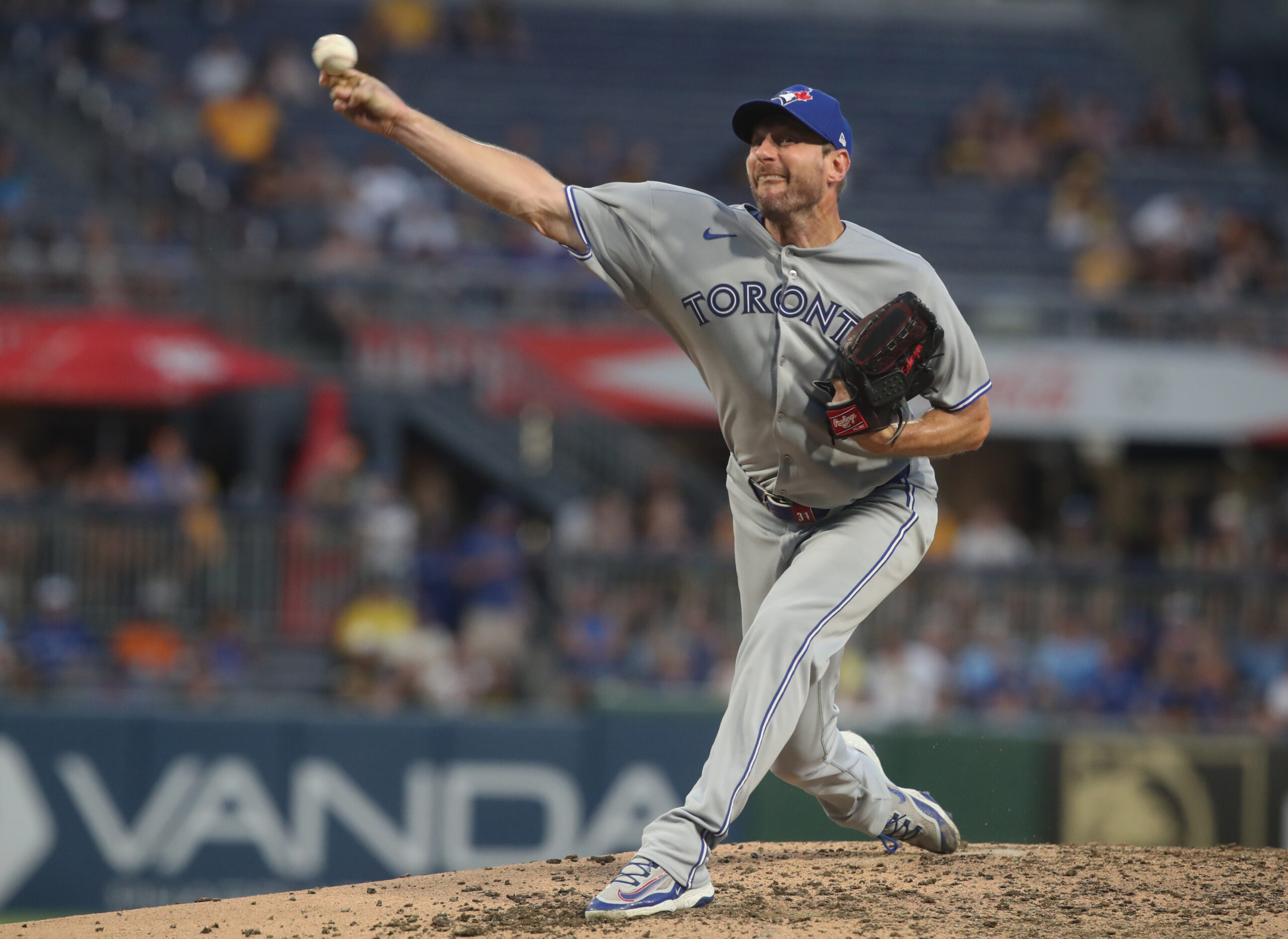 Aug 19, 2025; Pittsburgh, Pennsylvania, USA;  Toronto Blue Jays starting pitcher Max Scherzer (31) pitches against the Pittsburgh Pirates during the fourth inning at PNC Park. Mandatory Credit: Charles LeClaire-Imagn Images