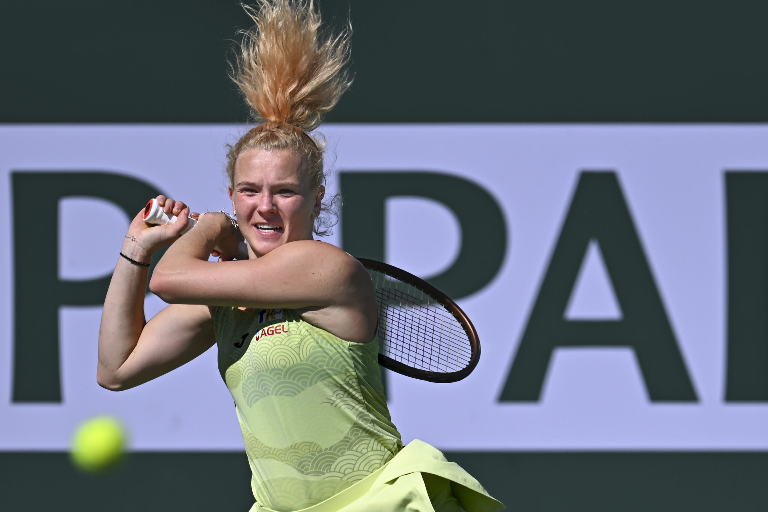 Mar 9, 2025; Indian Wells, CA, USA; Katerina Siniakova (CZE) hits a ball against Karolina Muchova (CZE) at Indian Well Tennis Garden. Mandatory Credit: Jonathan Hui-Imagn Images