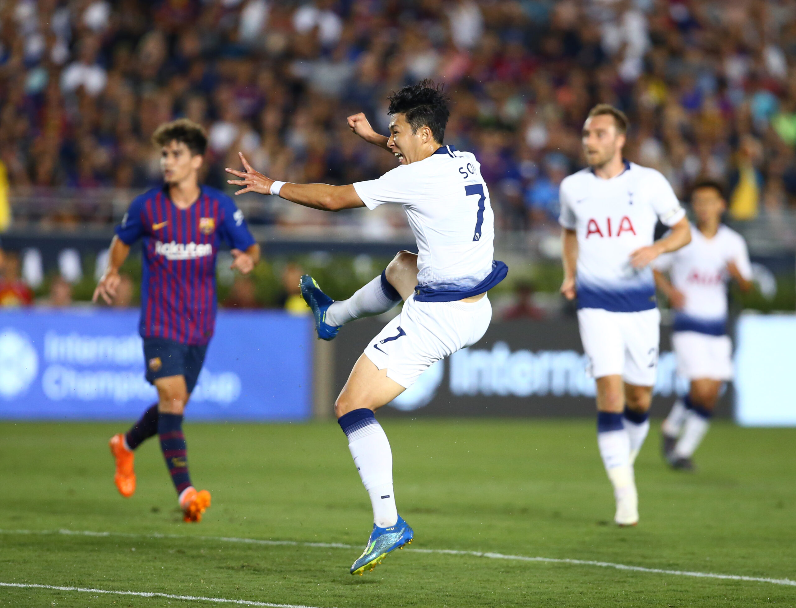 Jul 28, 2018; Pasadena, CA, USA; Tottenham Hotspur forward Son Heung-Min against FC Barcelona during an International Champions Cup soccer match at Rose Bowl. Mandatory Credit: Mark J. Rebilas-Imagn Images