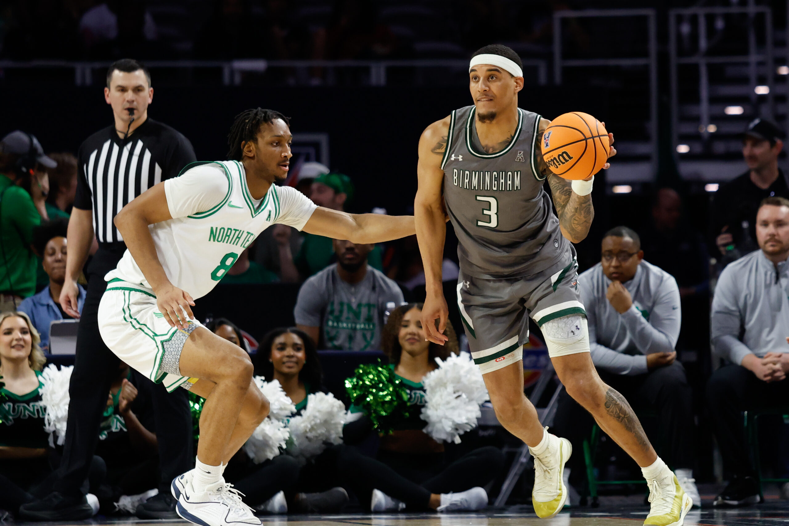 Mar 15, 2025; Fort Worth, TX, USA;  UAB Blazers forward Yaxel Lendeborg (3) looks to pass against North Texas Mean Green forward Grant Newell (8) during the first half at Dickies Arena. Mandatory Credit: Chris Jones-Imagn Images