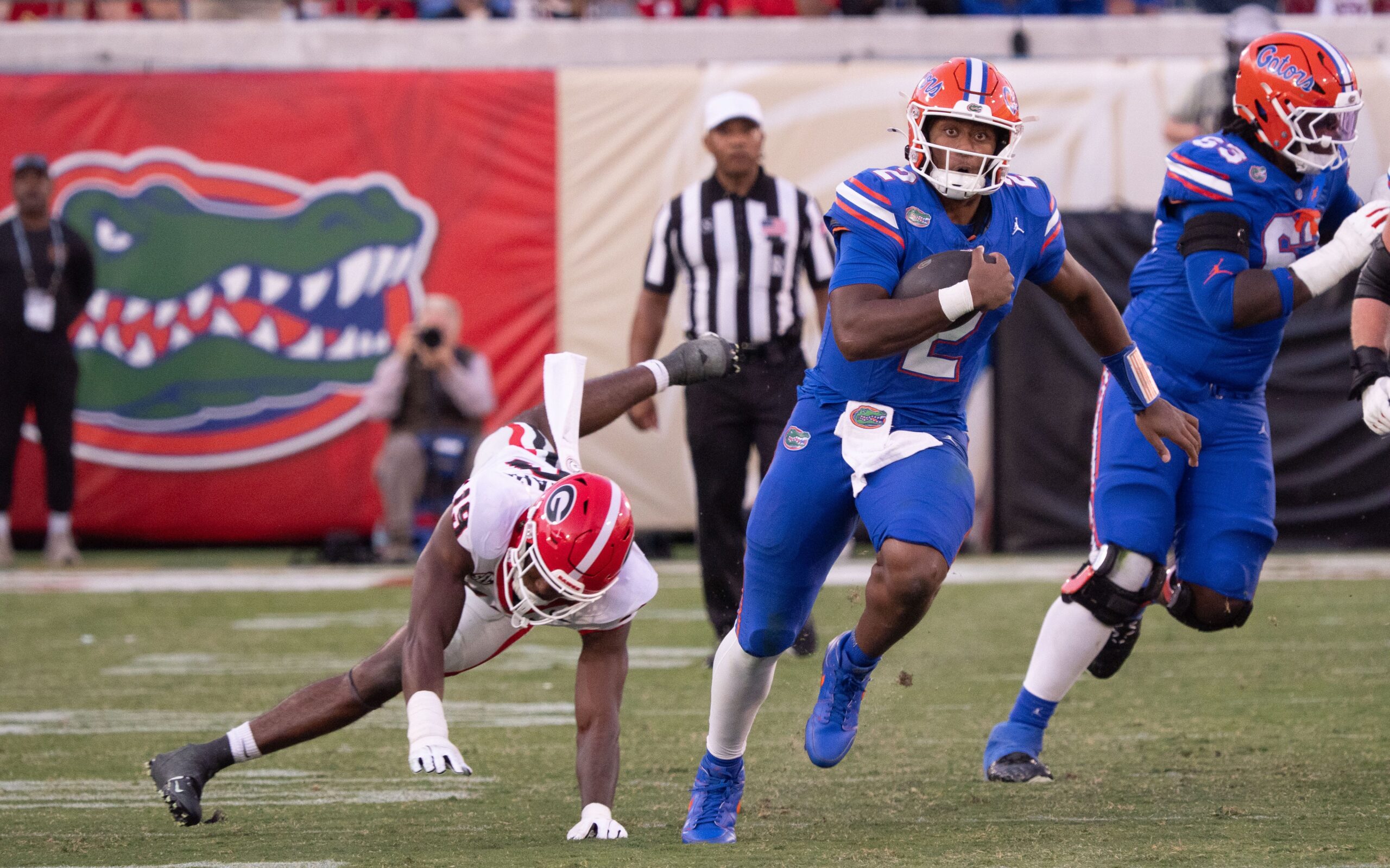 Florida Gators quarterback DJ Lagway (2) scrambles in the second half in an NCAA football game, Saturday, Nov. 1, 2025, at EverBank Stadium in Jacksonville, Fla. Georgia defeated Florida 24-20. [Doug Engle/Florida Times-Union]