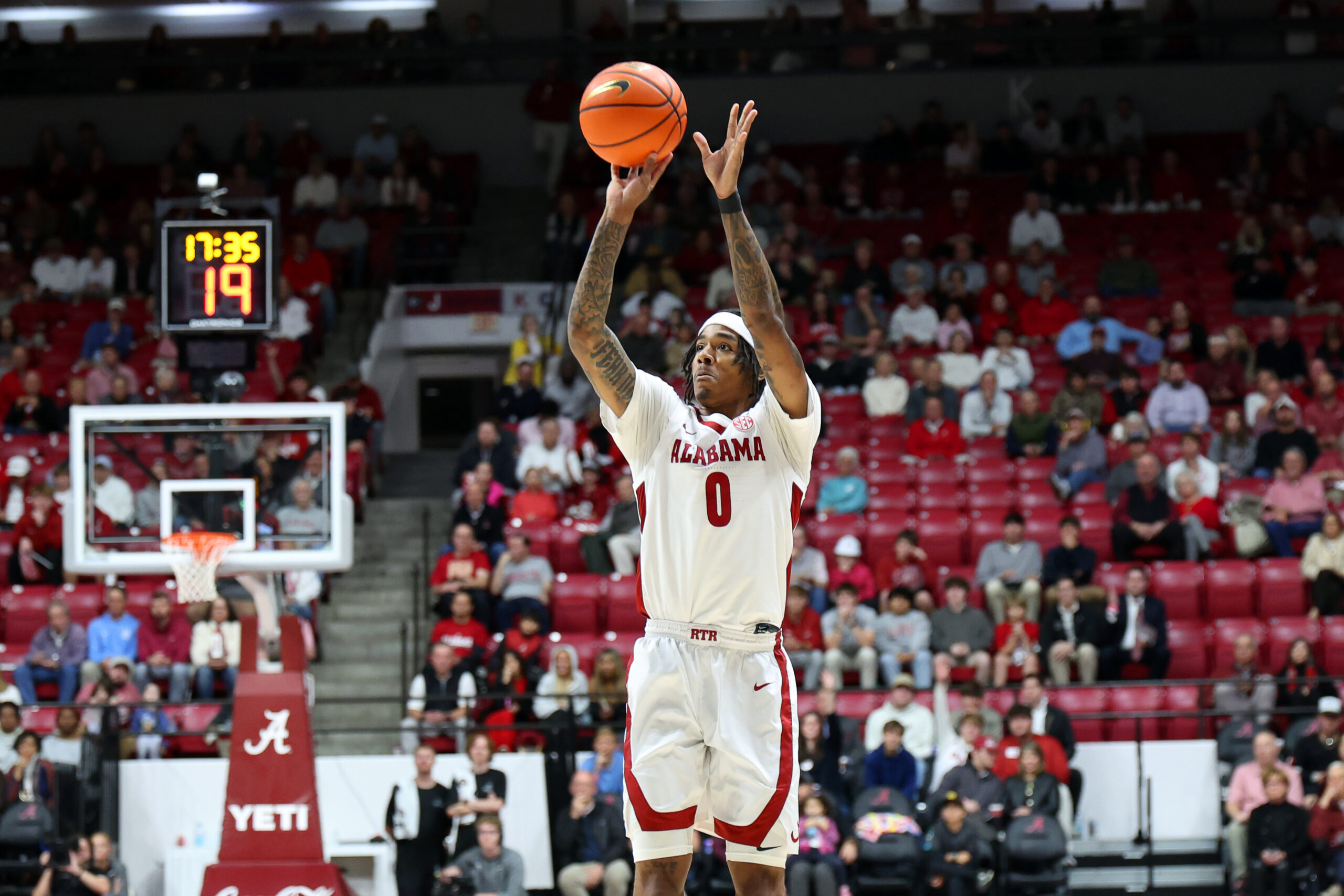 Nov 3, 2025; Tuscaloosa, Alabama, USA; Alabama Crimson Tide guard Labaron Philon (0) shoots the ball during the first half against the North Dakota Fighting Hawks at Coleman Coliseum. Mandatory Credit: David Leong-Imagn Images