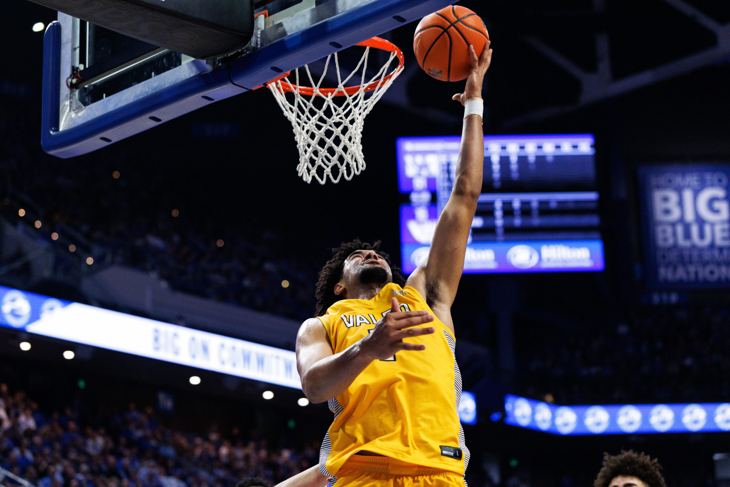 Nov 7, 2025; Lexington, Kentucky, USA; Valparaiso Beacons forward JT Pettigrew (7) goes to the basket during the first half against the Kentucky Wildcats at Rupp Arena at Central Bank Center. Mandatory Credit: Jordan Prather-Imagn Images