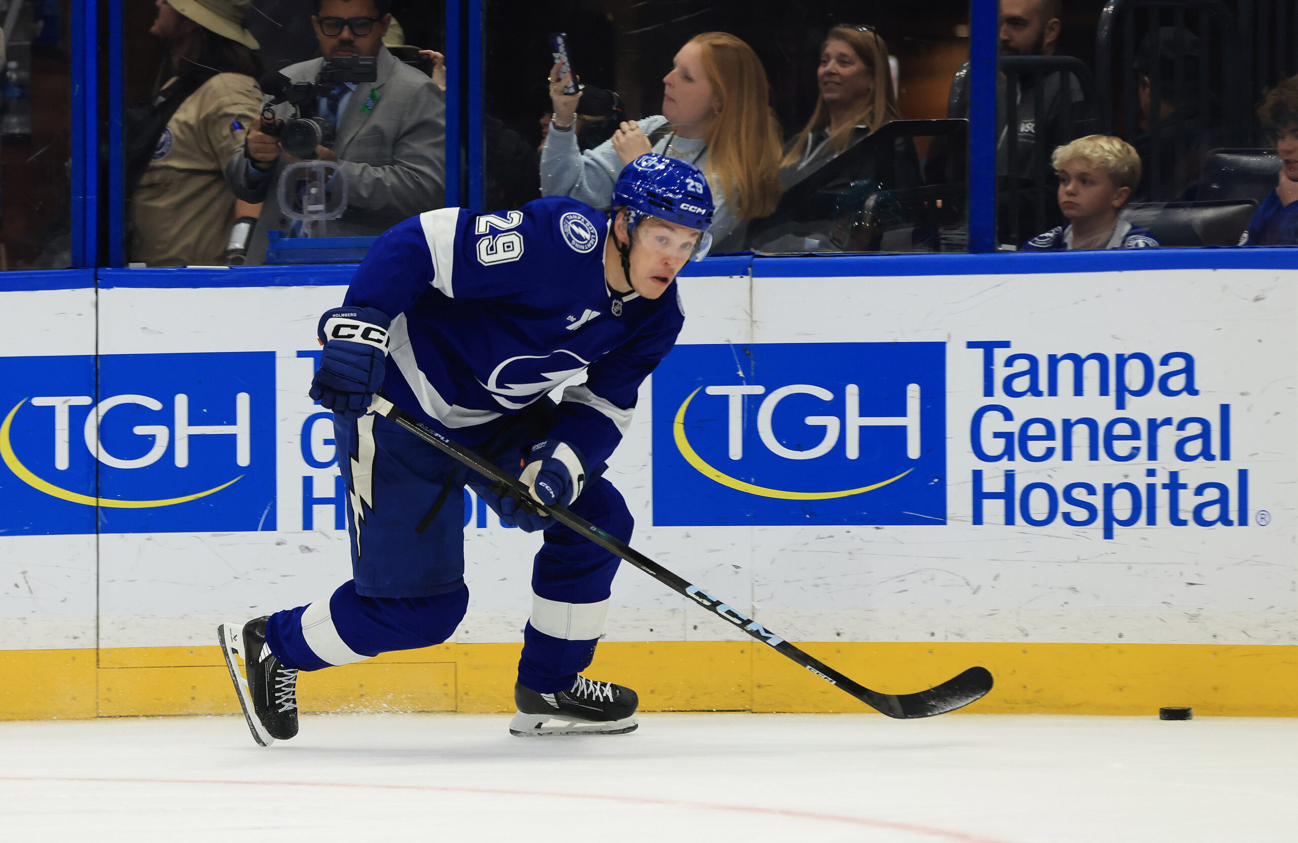 Jan 20, 2026; Tampa, Florida, USA; Tampa Bay Lightning right wing Pontus Holmberg (29) skates with the puck against the San Jose Sharks during the third period at Benchmark International Arena. Mandatory Credit: Kim Klement Neitzel-Imagn Images