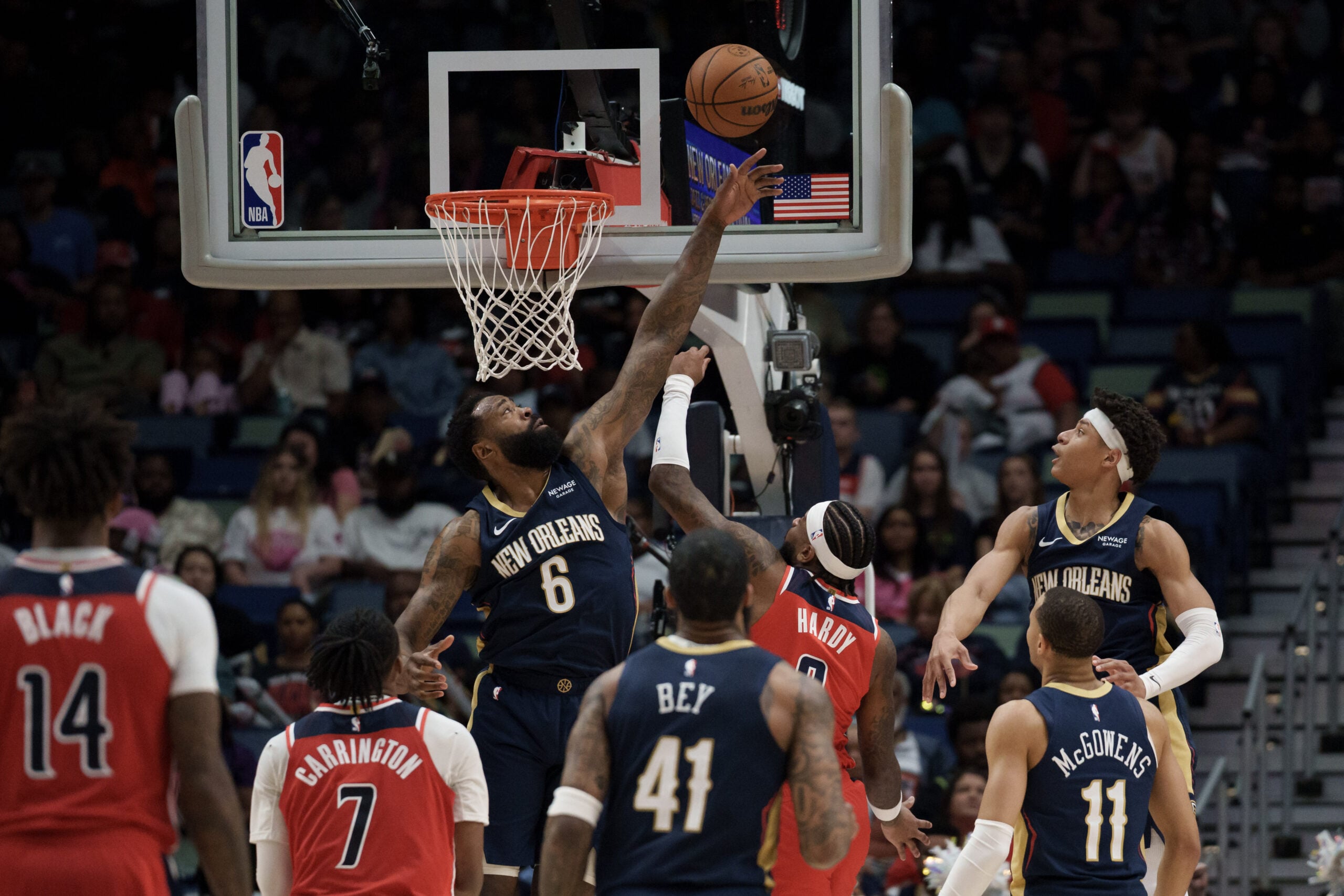 Mar 8, 2026; New Orleans, Louisiana, USA; New Orleans Pelicans center DeAndre Jordan (6) defends against Washington Wizards guard Jaden Hardy (8) during the second half at Smoothie King Center. Mandatory Credit: Matthew Hinton-Imagn Images
