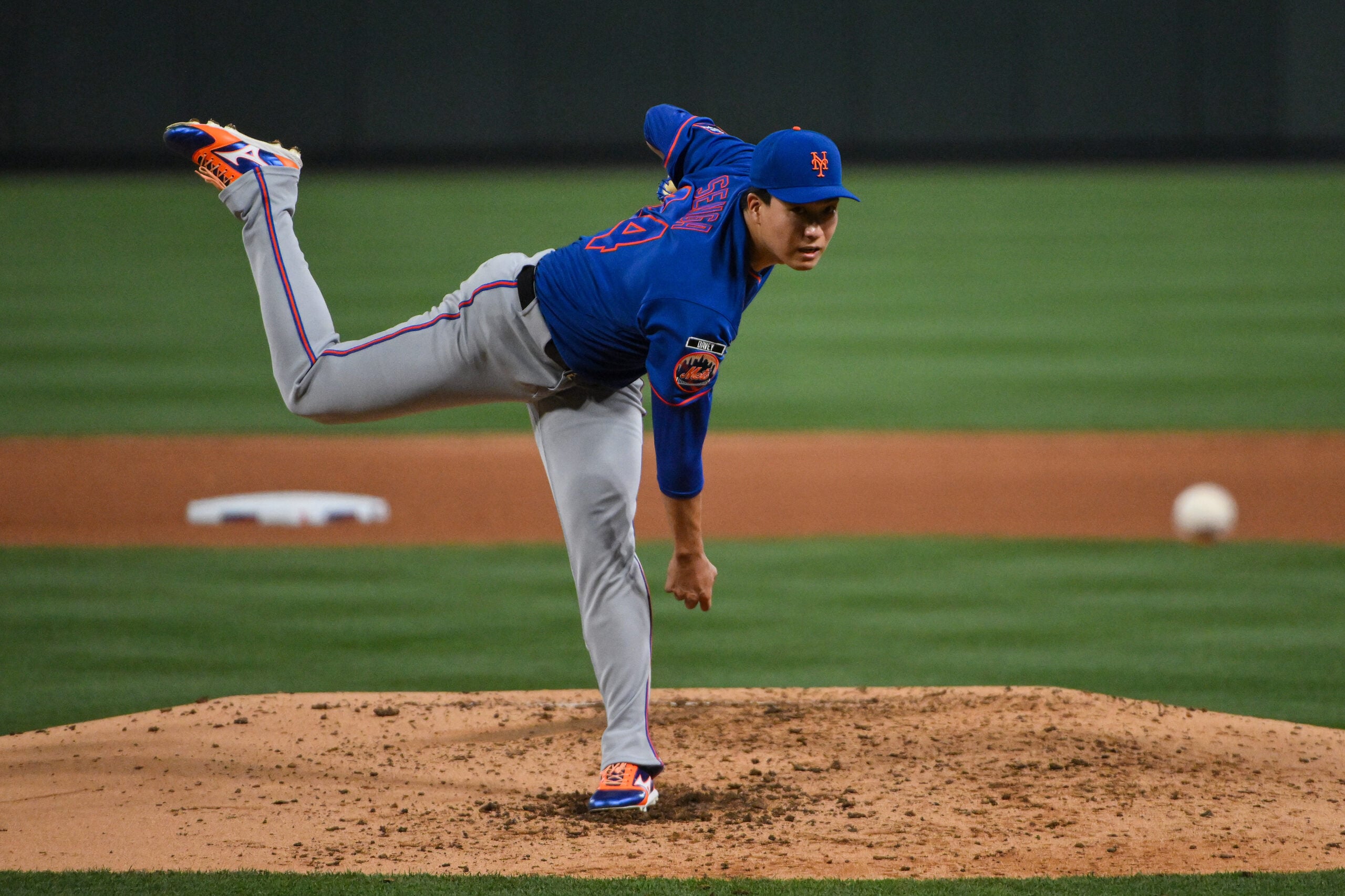 Mar 31, 2026; St. Louis, Missouri, USA; New York Mets starting pitcher Kodai Senga (34) pitches against the St. Louis Cardinals during the fourth inning at Busch Stadium. Mandatory Credit: Jeff Curry-Imagn Images