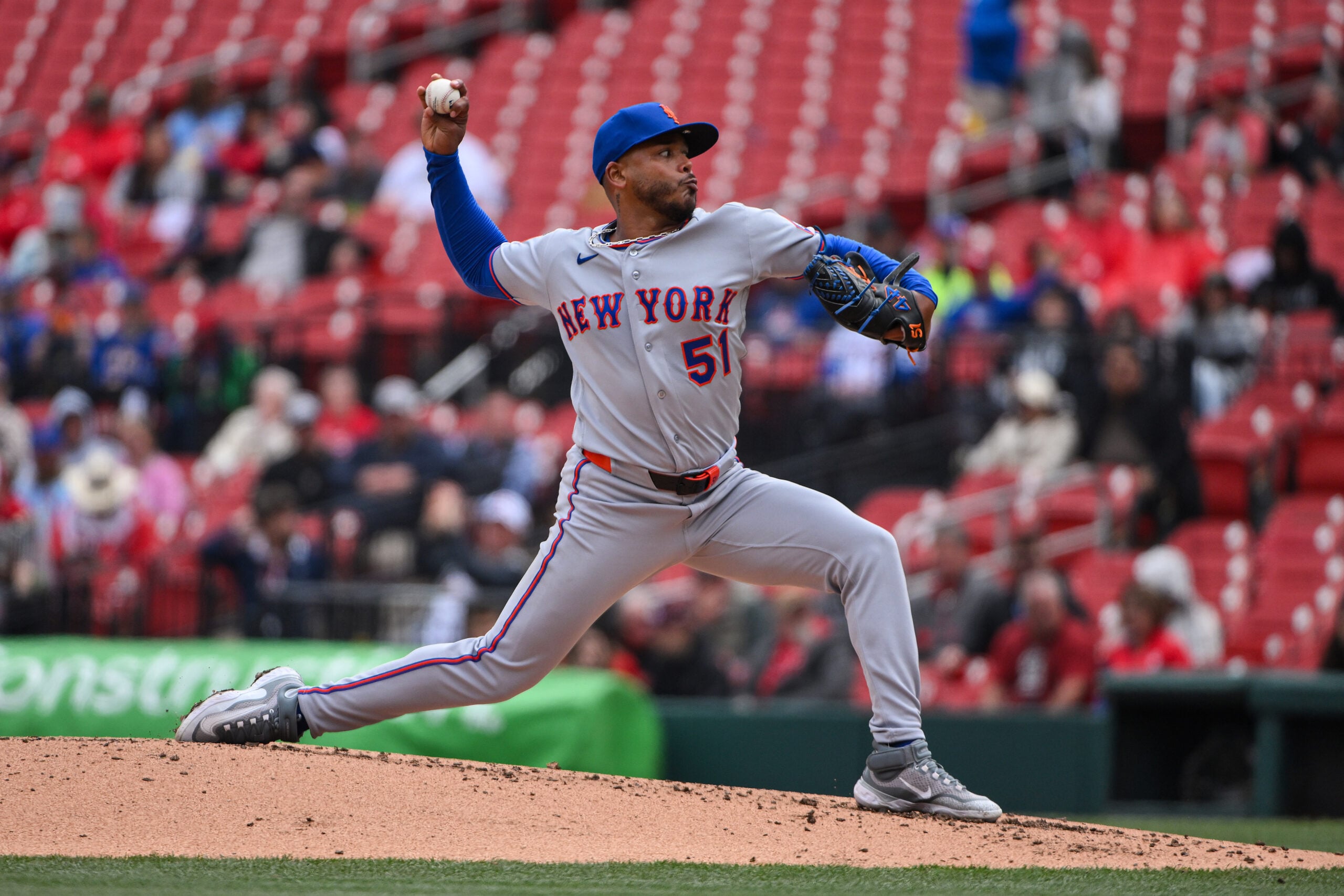 Apr 1, 2026; St. Louis, Missouri, USA; New York Mets starting pitcher Freddy Peralta (51) pitches against the St. Louis Cardinals during the third inning at Busch Stadium. Mandatory Credit: Jeff Curry-Imagn Images